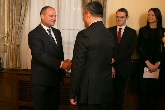 Gundars Daudze tiekas ar Gruzijas parlamenta Eiropas integrācijas komisijas priekšsēdētāju