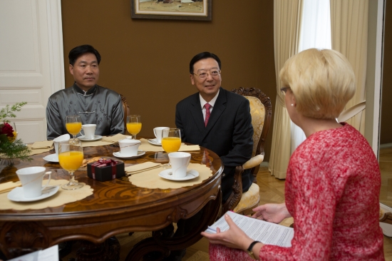 Ināra Mūrniece tiekas ar Ķīnas vēstnieku