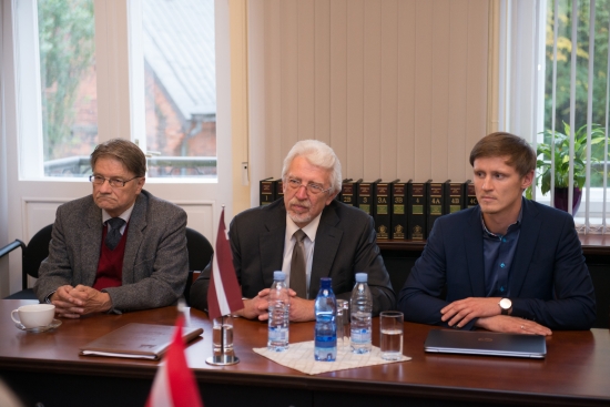 Ārlietu komisijas deputāti tiekas ar Austrijas parlamentāriešiem