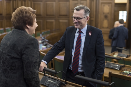 16.novembra Saeimas sēde
