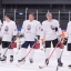 Hokeja laukumā tiekas Saeimas un mūziķu komandas