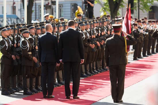 Saeimas priekšsēdētāja piedalās Šveices prezidenta oficiālajā sagaidīšanas ceremonijā