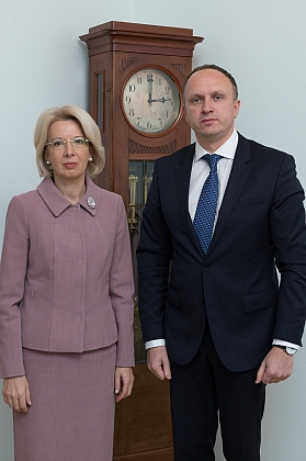 Ināra Mūrniece tiekas ar Latvijas pārstāvi Eiropas Revīzijas palātā