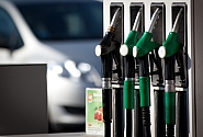 Reinis Znotiņš: degvielas tirgotāji krīzi tirgū nedrīkst izmantot savtīgās interesēs