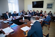 Ārlietu komisijā sāk izvērtēt Latvijas un Krievijas divpusējos līgumus 
