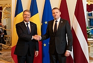 Edvards Smiltēns Rumānijas prezidentam: nav cita ceļa, kā uzvarēt karu kopā ar Ukrainu
