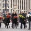 Baltijas valstu un Polijas parlamentārieši noliek ziedus pie Brīvības pieminekļa