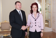 Saeimas priekšsēdētāja tiekas ar pirmo Turkmenistānas vēstnieku Latvijā