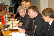 Saeimas deputāti ar Baltkrievijas vēstnieku pārrunā ekonomiskās sadarbības iespējas