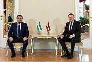 Saeimas priekšsēdētājs Uzbekistānas vēstniekam: esam ieinteresēti stiprināt parlamentāro sadarbību