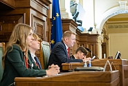 Le Président de la Saeima au jeunes parlementaires: la politique commence par l’ouverture du cœur et de l’esprit