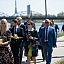 Saeimas Prezidijs Eiropas dienā stāda saulespuķes Ukrainas atbalstam