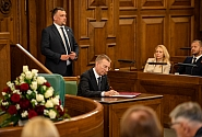 M. Edgars Rinkēvičs prête serment comme Président de la République de Lettonie
