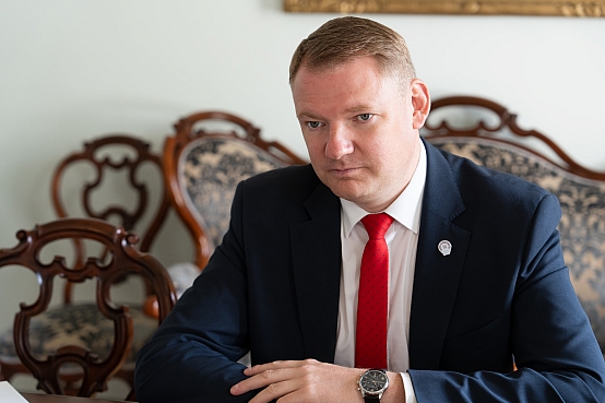 Saeimas priekšsēdētājs tiekas ar Latvijas Pašvaldību savienības priekšsēdi
