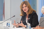 In Paris, Zanda Kalniņa-Lukaševica presents the Riga Principles to ensure that Russia does not escape punishment