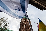 Dans sa déclaration, la Saeima soutient fermement l’État d’Israël