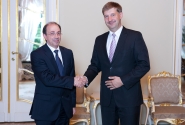 Andrejs Klementjevs Saeimā sveic jauno Armēnijas vēstnieku 