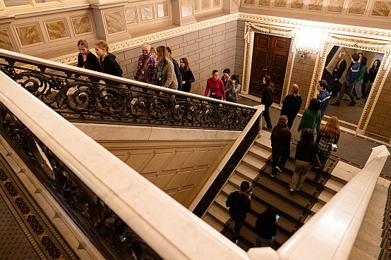 Zanda Kalniņa-Lukaševica tiekas ar AFS Starpkultūru programmas jauniešiem