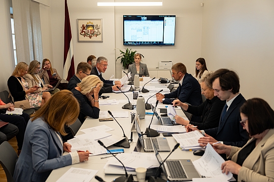 Satversmes un tiesu politikas apakškomisijas sēde