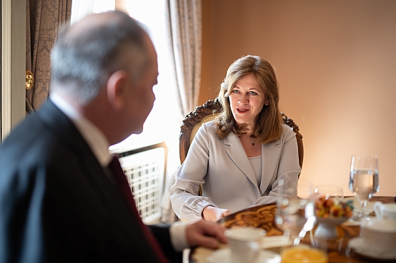 Zanda Kalniņa-Lukaševica tiekas ar Beļģijas vēstnieku
