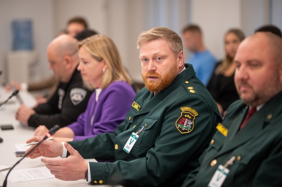 Pilsonības, migrācijas un sabiedrības saliedētības komisijas sēde