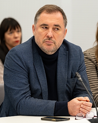 Cilvēktiesību un sabiedrisko lietu komisijas sēde