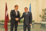 A.Klementjevs tiekas ar Uzbekistānas parlamenta augstākajām amatpersonām