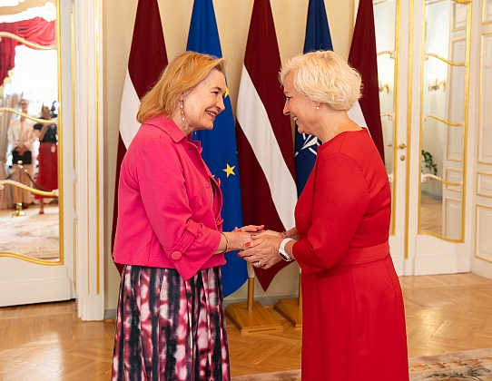 Daiga Mieriņa tiekas ar Somijas vēstnieci