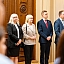 Saeimā atklāj fotozstādi “Latvijas Goda ģimene 2026”