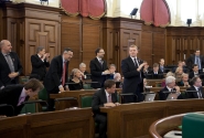 Saeima adopts the state budget for 2013 