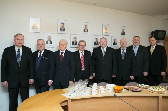 Valsts pārvaldes komisijas tikšanās ar bijušajiem komisijas priekšsēdētājiem
