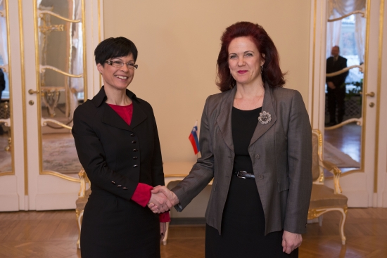 Solvita Āboltiņa tiekas ar Slovēnijas vēstnieci