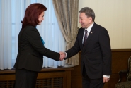 Saeimas priekšsēdētāja parlamentā tiekas ar Mongolijas ārlietu ministru