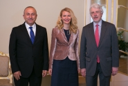Lībiņa-Egnere un Kalniņš tiekas ar Turcijas ES lietu ministru
