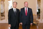 Gundars Daudze pateicas Japānas vēstniekam par ieguldījumu abu valstu attiecību veicināšanā