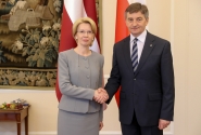 Ināra Mūrniece: Latvijas un Polijas mērķis Varšavas NATO samitā – stiprināt drošību reģionā