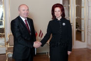 Āboltiņa aicina stiprināt Baltijas un Višegradas valstu sadarbību