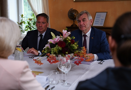 Saeimas priekšsēdētāja tiekas ar Lietuvas Seima spīkeru