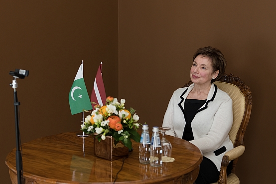 Dagmāras Beitneres-Le Gallas attālinātā tikšanās ar Pakistānas vēstnieku