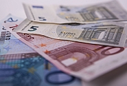 Budžeta komisija atbalsta vienreizēja 200 eiro pabalsta izmaksu arī izdienas pensionāriem ar invaliditāti