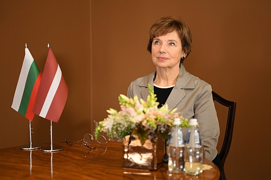 Dagmāras Beitneres-Le Gallas attālināta tikšanās ar Bulgārijas vēstnieci