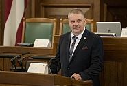 Saeima apstiprina deputāta pilnvaras uz laiku Ainaram Bašķim
