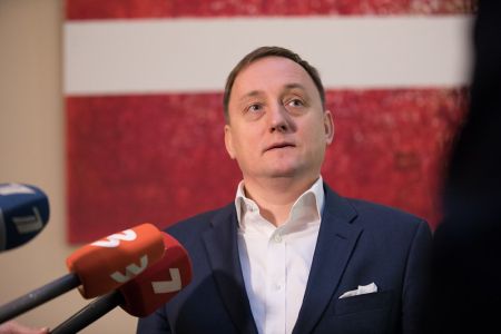 Saeima par Latvijas Bankas prezidentu apstiprina Mārtiņu Kazāku